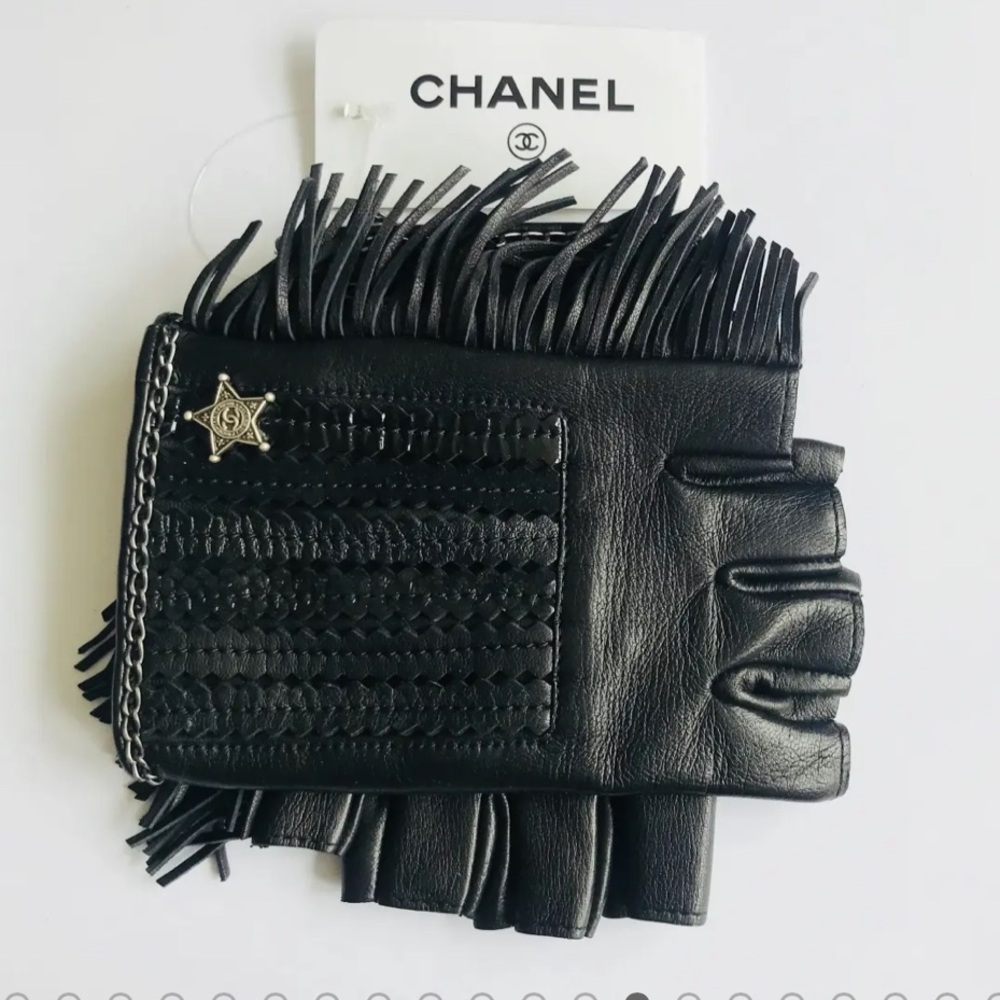 Chanel leather Gloves